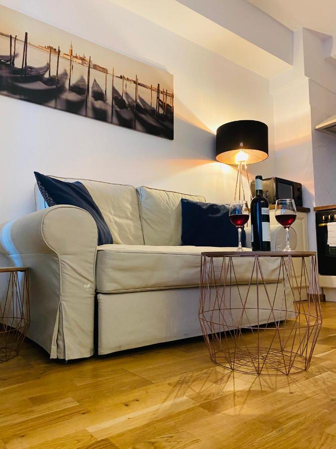 Апартаменти Downtown Studio Клуж-Напока Екстер'єр фото
